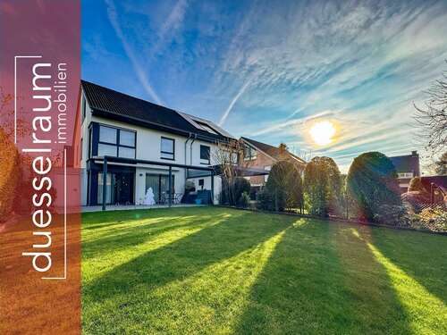 Foto - Haus zum Kaufen in Ratingen Lintorf 820.000,00 € 168 m²