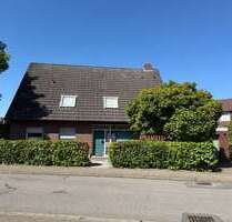 Haus zum Kaufen in Zetel 379.000,00 € 211 m²