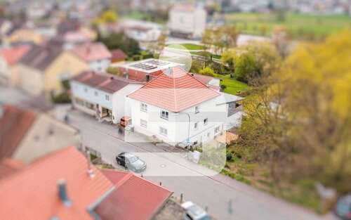 Foto - Haus zum Kaufen in Ortenburg 300.000,00 € 315 m²