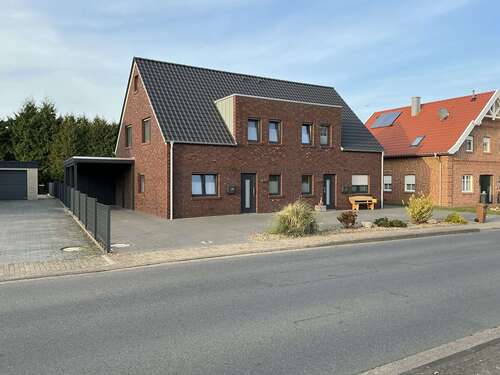 Foto - Haus zum Mieten in Lindern (Oldenburg) 900,00 € 99 m²