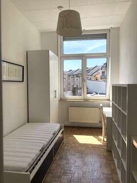 Foto - Wohnung zum Mieten in Frankfurt 340,00 € 1 m²