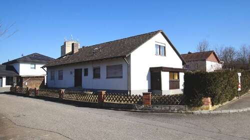 Foto - Haus zum Kaufen in Geiselhöring 230.000,00 € 177 m²