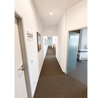 Büro in Gummersbach 2.050,00 € 214.76 m²