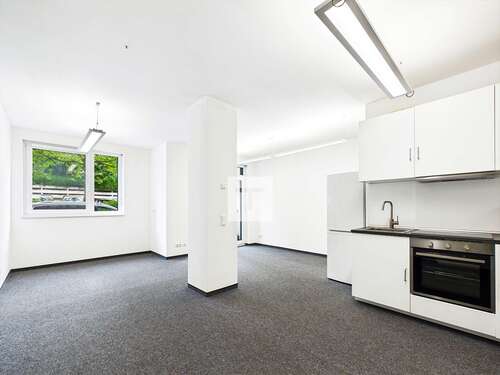 Foto - Büro in Asperg 850,00 € 75 m² - 850,00&nbsp;EUR Kaltmiete, ca.&nbsp; 75,00&nbsp;m&sup2;