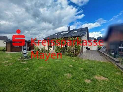 Foto - Haus zum Kaufen in Grafschaft 749.000,00 € 194.7 m²