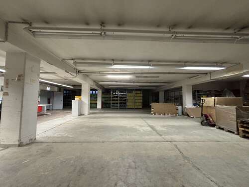 Foto - Halle in Berlin 3.194,01 € 354.89 m²
