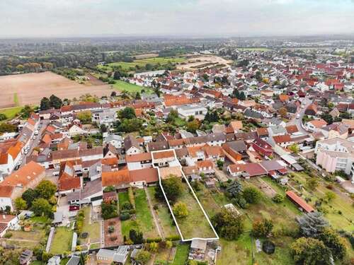 Foto - Haus zum Kaufen in Oberhausen-Rheinhausen Oberhausen 399.000,00 € 142 m²