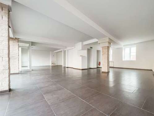 Foto - Einzelhandel in Neuss 1.995,00 € 180 m²
