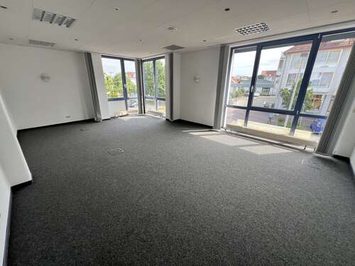 Foto - Büro in Dietzenbach 3.500,00 € 310 m²