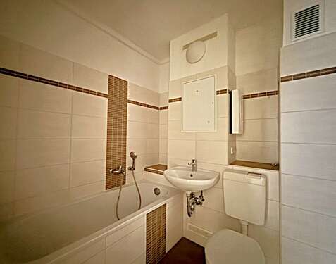 Foto - Wohnung zum Mieten in Plauen 281,79 € 55.8 m²