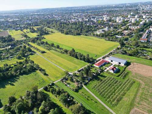 Foto - Grundstück in Wiesbaden 2.800.000,00 € 35000 m²
