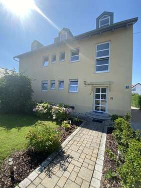 Foto - Wohnung zum Mieten in Großmehring 720,00 € 65 m²