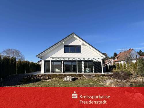 Foto - Haus zum Kaufen in Loßburg 739.000,00 € 181.95 m²
