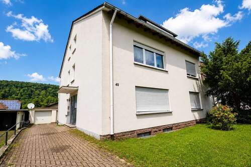 Foto - Haus zum Kaufen in Höxter 300.000,00 € 260 m²