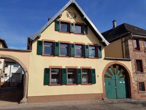 Foto - Haus zum Kaufen in Edenkoben 749.000,00 € 340 m²