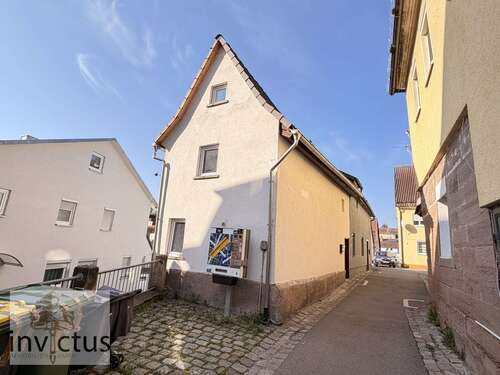 Foto - Haus zum Kaufen in Vaihingen an der Enz Enzweihingen 99.000,00 € 90 m²
