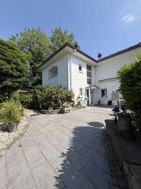 Foto - Haus zum Kaufen in Much 849.000,00 € 291 m²
