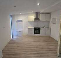 Büro in Köln 700,00 € 65 m² - 700,00&nbsp;EUR Kaltmiete, ca.&nbsp; 65,00&nbsp;m&sup2; in Köln (PLZ: 51105)