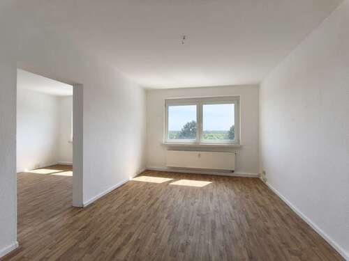 Foto - Wohnung zum Mieten in Borna 254,00 € 47 m²