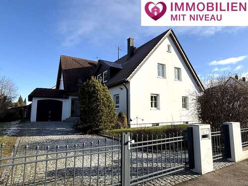 Foto - Haus zum Kaufen in Gundelfingen 639.000,00 € 214 m²