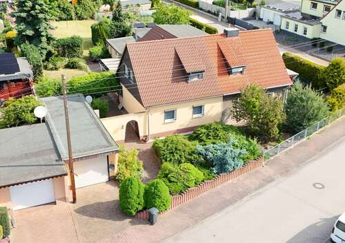 Foto - Haus zum Kaufen in Bitterfeld-Wolfen 125.000,00 € 107.9 m²