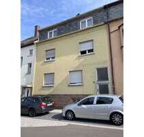 Haus zum Kaufen in Pirmasens 159.000,00 € 157.44 m²