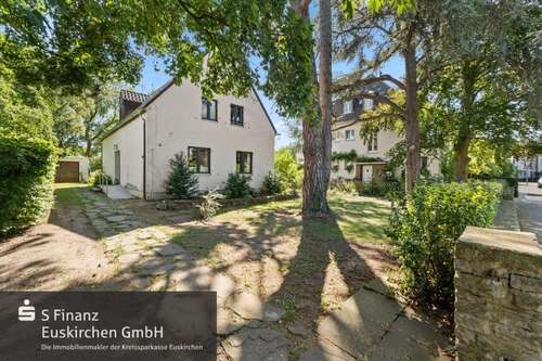 Foto - Haus zum Kaufen in Euskirchen 599.000,00 € 154 m²