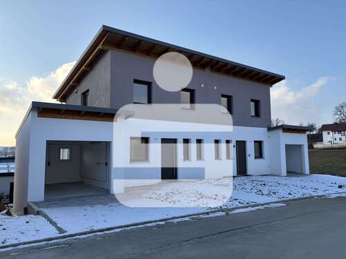 Foto - Haus zum Kaufen in Neuburg 573.000,00 € 140.89 m²