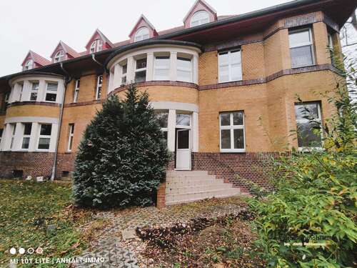 Foto - Wohnung zum Mieten in Bitterfeld 533,00 € 74.17 m²