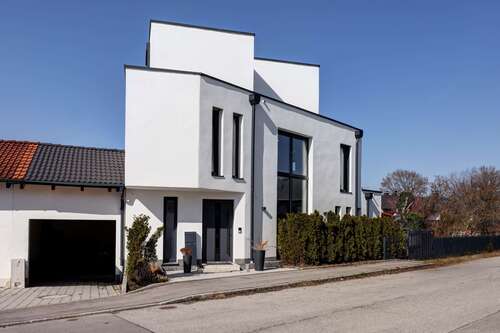 Foto - Haus zum Kaufen in Gilching 1.200.000,00 € 138 m²