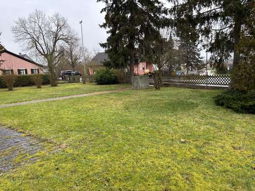 Foto - Grundstück zu verkaufen in Roßtal 800.000,00 € 1555 m²