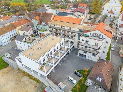 Foto - Wohnung zum Mieten in Viechtach 880,00 € 80 m²