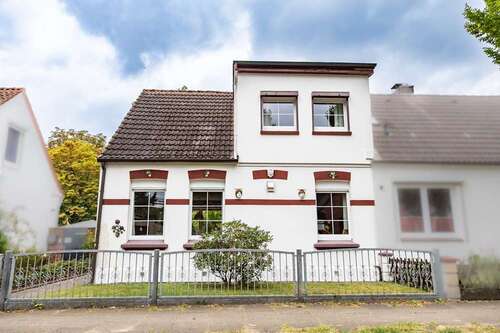 Foto - Haus zum Kaufen in Hamburg 449.000,00 € 102 m²