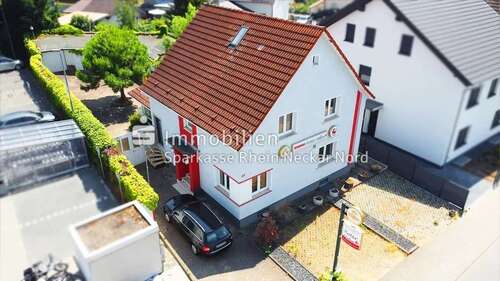 Foto - Haus zum Kaufen in Brühl 699.000,00 € 272 m²