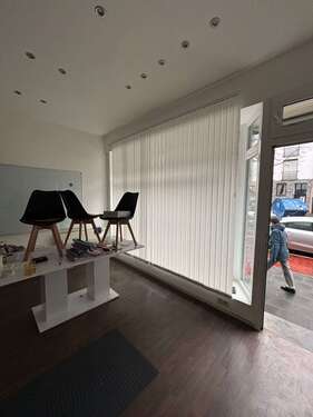 Foto - Büro in Köln 650,00 € 30 m² - 650,00&nbsp;EUR Kaltmiete, ca.&nbsp; 30,00&nbsp;m&sup2;