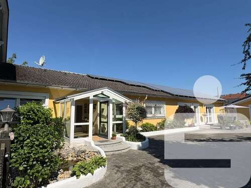 Foto - Haus zum Kaufen in Neuhaus 549.000,00 € 203 m²