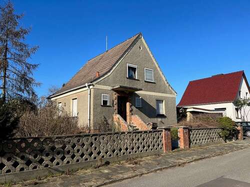 Foto - Haus zum Kaufen in Bernburg 79.900,00 € 117.16 m²