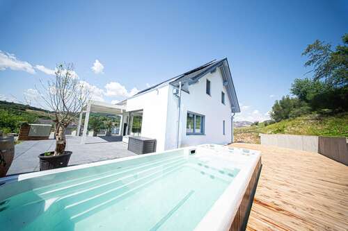 Foto - Haus zum Kaufen in Sundern 1.248.000,00 € 175 m²