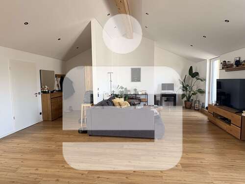 Foto - Wohnung zum Mieten in Neuhaus 1.090,00 € 126 m²