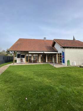 Foto - Haus zum Mieten in Monheim 2.300,00 € 154 m²
