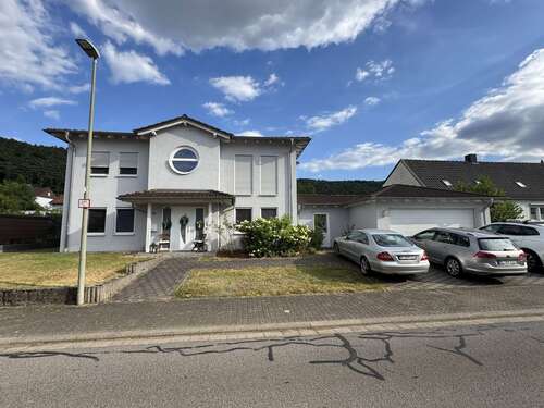 Foto - Haus zum Kaufen in Bruchmühlbach-Miesau 719.000,00 € 338 m²