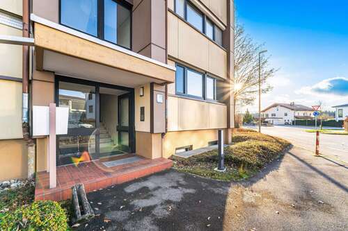 Foto - Wohnung zum Kaufen in Kirchseeon 280.000,00 € 60.82 m²