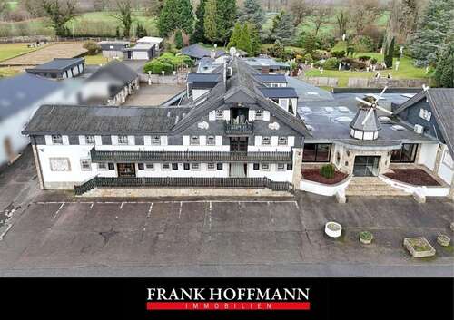 Foto - Haus zum Kaufen in Sievershütten 2.190.000,00 € 306 m²