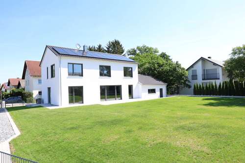 Foto - Haus zum Kaufen in Manching 1.235.000,00 € 190 m²
