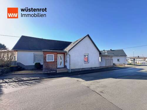 Foto - Haus zum Kaufen in Höhn 158.000,00 € 97 m²