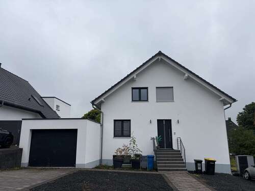 Foto - Haus zum Mieten in Homburg 1.700,00 € 150 m²