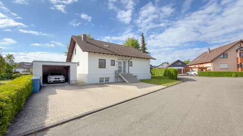 Foto - Haus zum Kaufen in Mengen 459.000,00 € 170 m²