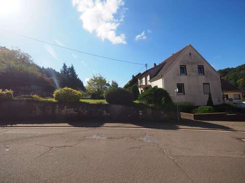 Foto - Haus zum Kaufen in Wiesbach 130.000,00 € 150 m²