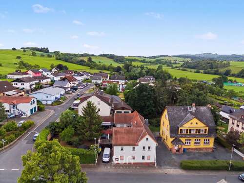 Foto - Haus zum Kaufen in Butzbach 375.000,00 € 232.81 m²