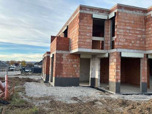 Foto - Haus zum Kaufen in Steinheim 309.900,00 € 165 m²